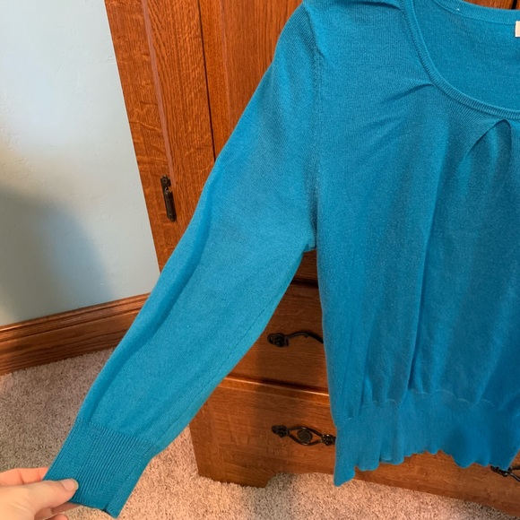 New York and Co Sweater - Picture 5 of 5